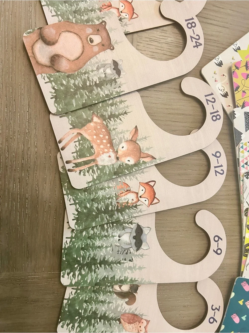 Baby Nursery Closet Organization Bundle – Wooden Animal Hangers & Size Dividers